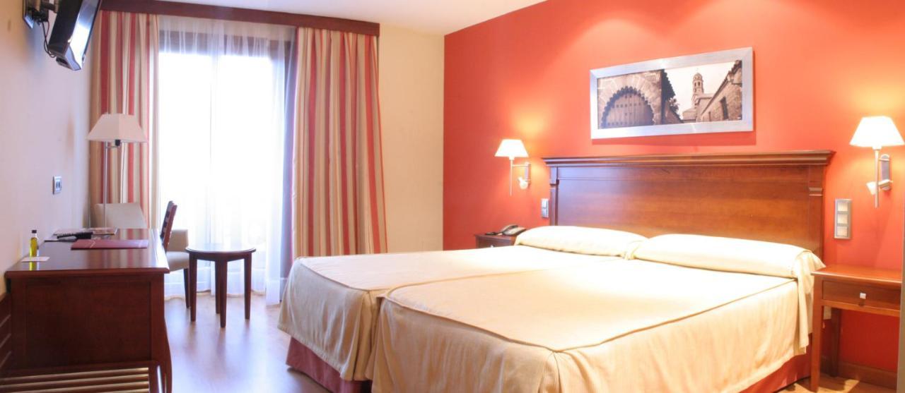Hotel Campos De 바에자 외부 사진
